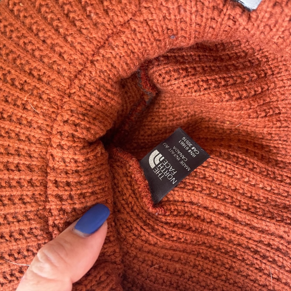 The North Face Knit Orange/Gray Hat - Picture 4 of 6